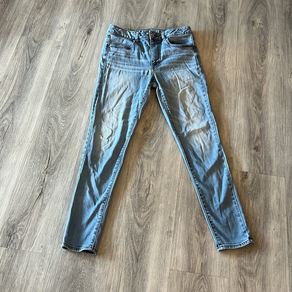 🏁 American Eagle blue denim high rise jegging size 8 - Picture 2 of 12